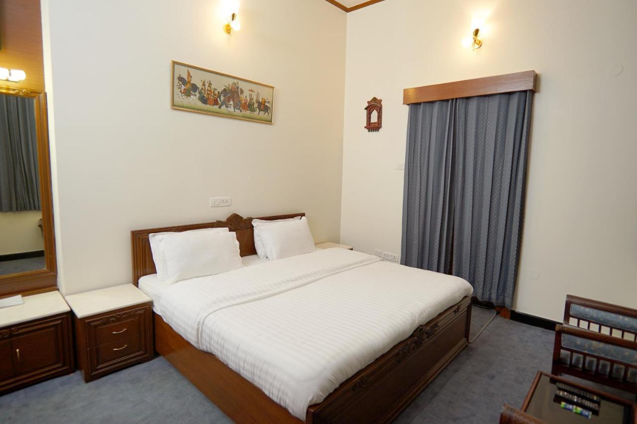 The Edgeworth Bed & Breakfast Shimla Dış mekan fotoğraf